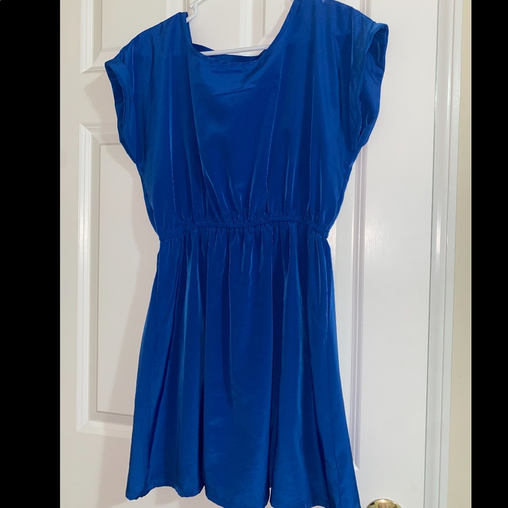 SHORT SLEEVE SATIN DRESS